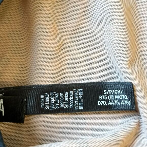 Victorias Secret Sports Bra Bundle Womens Size Small - Picture 5 of 11